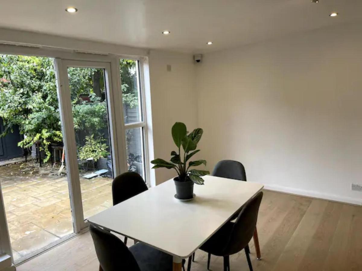 Modern 5 Bedroom Family House - 18 Mins To Station London Eksteriør bilde